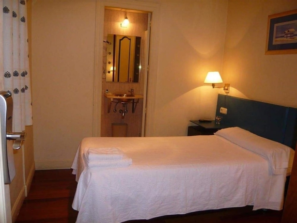 Imagen de la habitación del Pensión Bikain. Foto 5