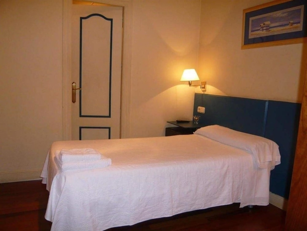 Imagen de la habitación del Pensión Bikain. Foto 6