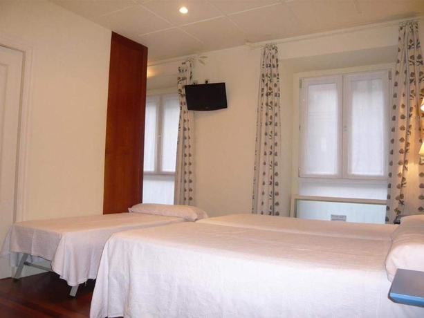 Imagen de la habitación del Pensión Bikain. Foto 7