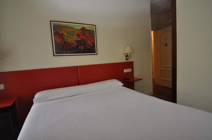 Imagen de la habitación del Pensión Bikain. Foto 12