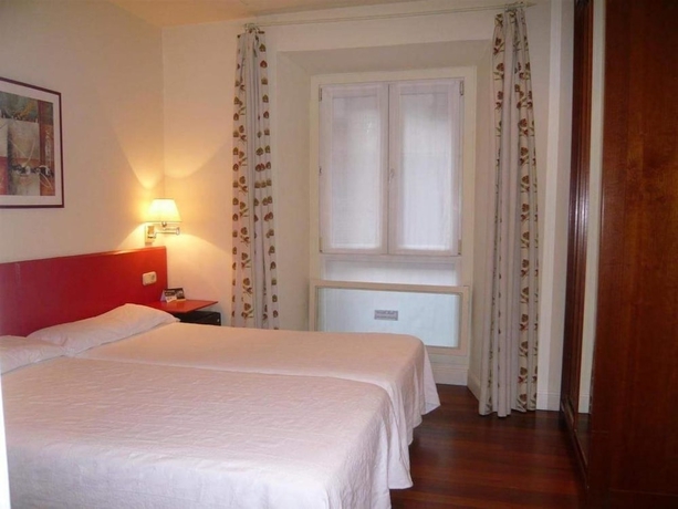 Imagen de la habitación del Pensión Bikain. Foto 14