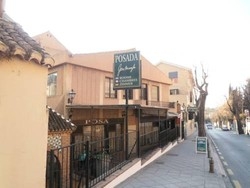 Imagen de los exteriores del Pensión Bocanegra. Foto 11