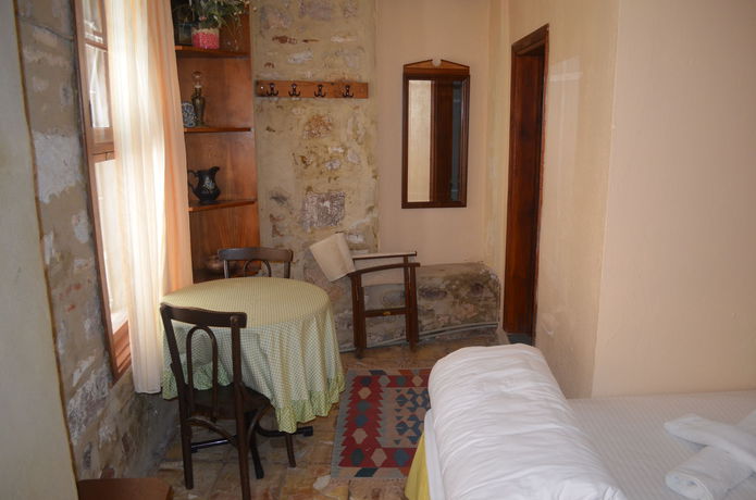Imagen de la habitación del Pensión Bonjour, Ayvalik. Foto 6
