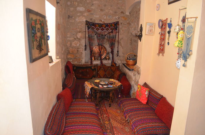 Imagen de los interiores del Pensión Bonjour, Ayvalik. Foto 16
