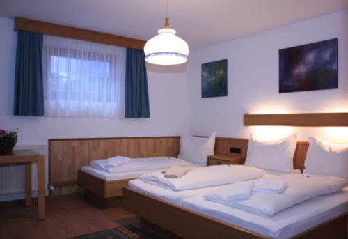 Imagen de la habitación del Pensión Brixana. Foto 12