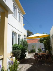 Imagen de los exteriores del Pensión Casa Londres, Estoril. Foto 7