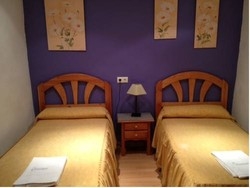 Imagen de la habitación del Pensión Cibeles, C&oacute;rdoba. Foto 7