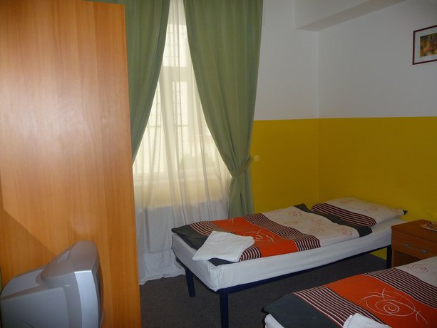 Imagen de la habitación del Pensión City Center and L`Opera. Foto 3