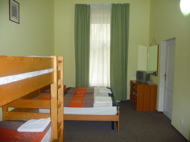 Imagen de la habitación del Pensión City Center and L`Opera. Foto 18