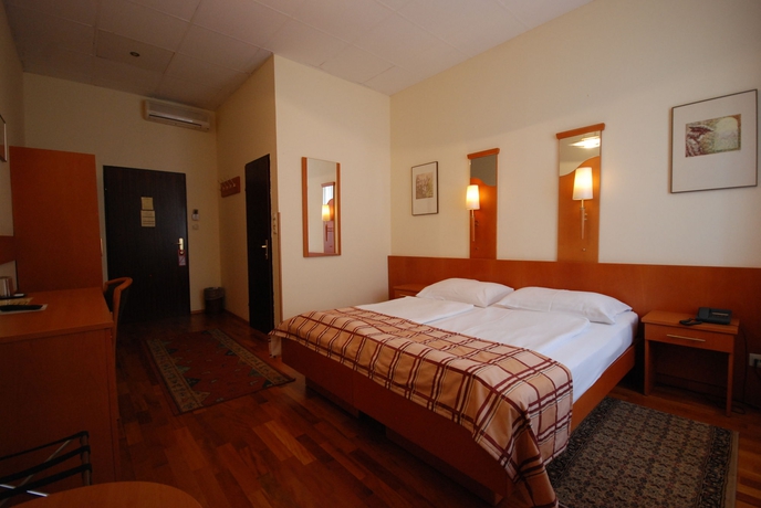 Imagen de la habitación del Pensión Continental Hotel. Foto 6