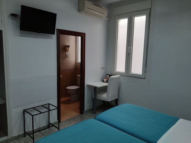 Imagen de la habitación del Pensión Corbero. Foto 7