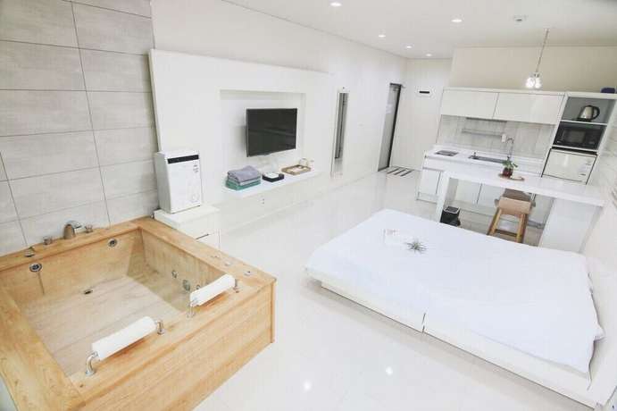 Imagen de la habitación del Pensión Debussy. Foto 8