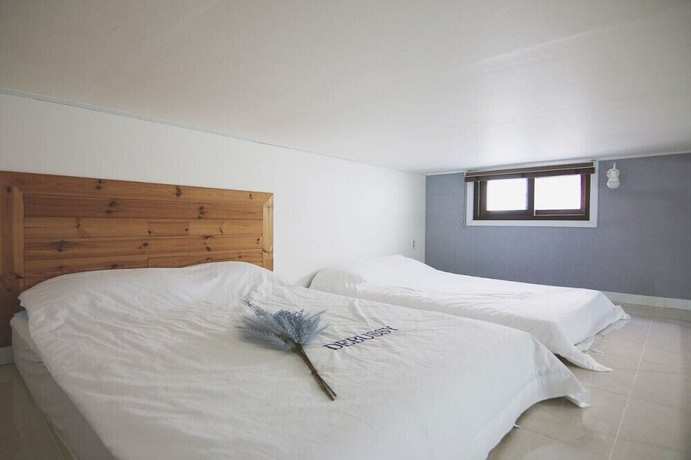 Imagen de la habitación del Pensión Debussy. Foto 10