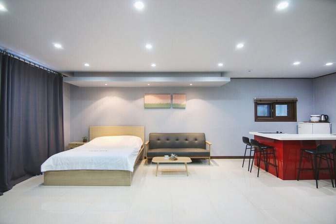 Imagen de la habitación del Pensión Debussy. Foto 17