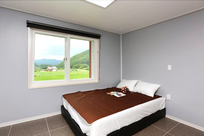 Imagen de la habitación del Pensión Deogyusan Forest. Foto 18