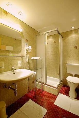 Imagen de la habitación del Pensión Diola. Foto 19