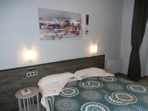 Imagen de la habitación del Pensión Donostiarra. Foto 5