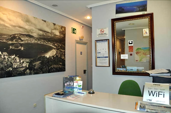 Imagen de los interiores del Pensión Donostiarra. Foto 19