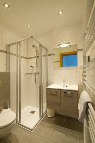 Imagen de la habitación del Pensión Edelwei&szlig;, Sankt Johann im Pongau. Foto 5