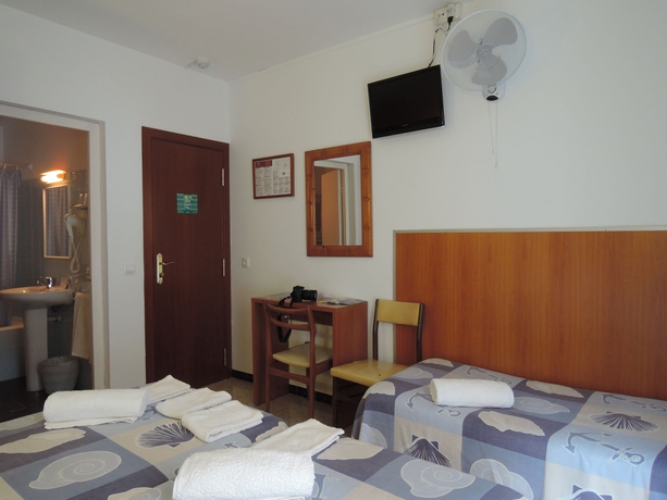 Imagen de la habitación del Pensión El Amigo, Lloret de Mar. Foto 11