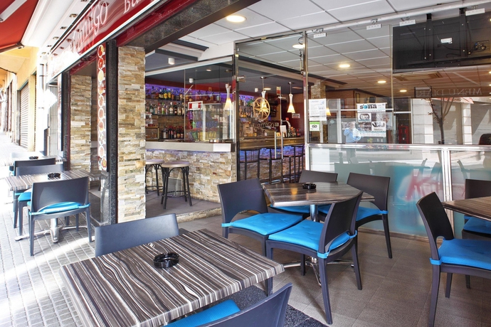 Imagen del bar/restaurante del Pensión El Amigo, Lloret de Mar. Foto 5