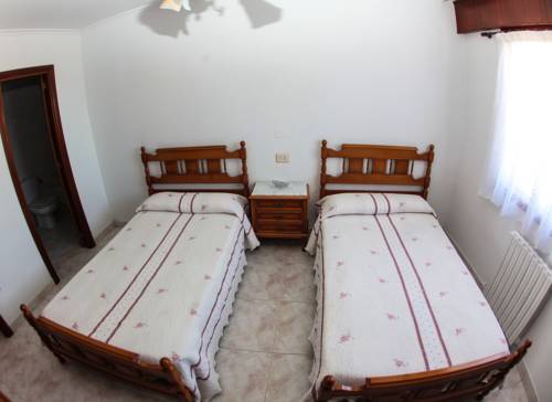 Imagen de la habitación del Pensión El Molino, Melide. Foto 2