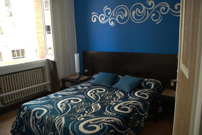 Imagen de la habitación del Pensión El Parque, Avil&eacute;s. Foto 6