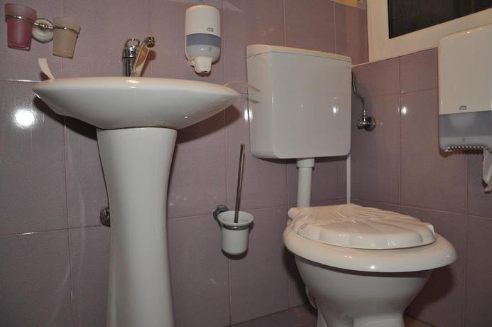 Imagen de los interiores del Pensión Elisabeta. Foto 10