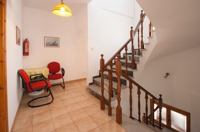 Imagen de los interiores del Pensión Eliza. Foto 5