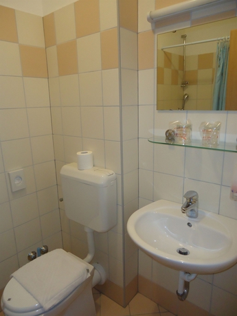 Imagen de la habitación del Pensión Emaus. Foto 5