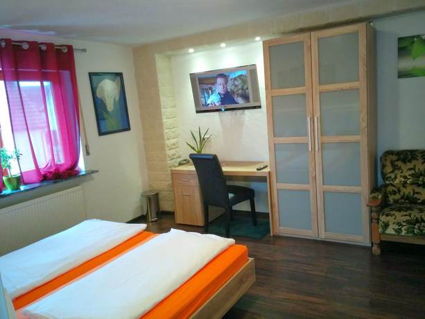 Imagen de la habitación del Pensión Europa Pension Zum Gr&uuml;nen Baum. Foto 2