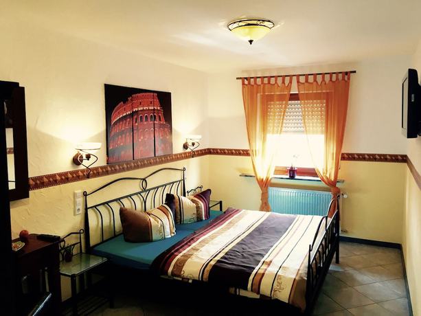Imagen de la habitación del Pensión Europa Pension Zum Gr&uuml;nen Baum. Foto 5