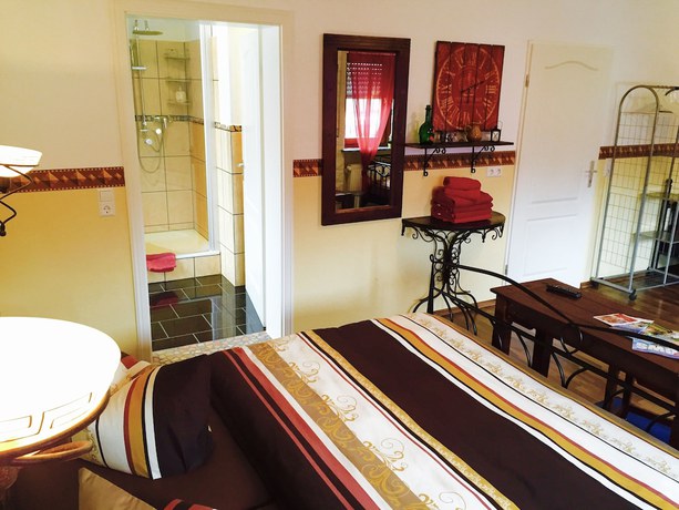 Imagen de la habitación del Pensión Europa Pension Zum Gr&uuml;nen Baum. Foto 7
