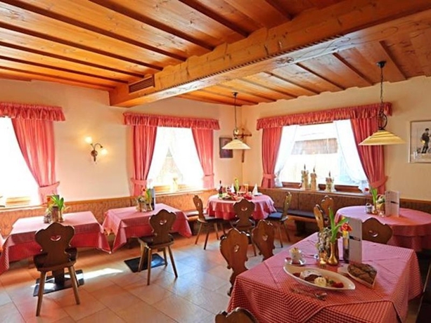 Imagen general del Pensión Europa Tirol. Foto 6