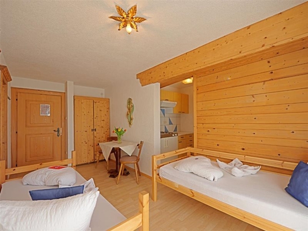 Imagen general del Pensión Europa Tirol. Foto 7