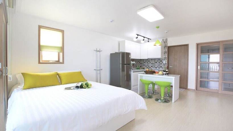 Imagen de la habitación del Pensión Famile. Foto 11