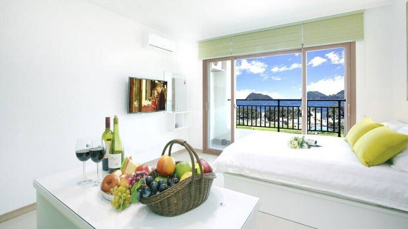 Imagen de la habitación del Pensión Famile. Foto 17