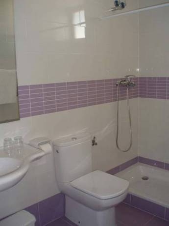 Imagen de la habitación del Pensión Ferrer, Peñíscola. Foto 5