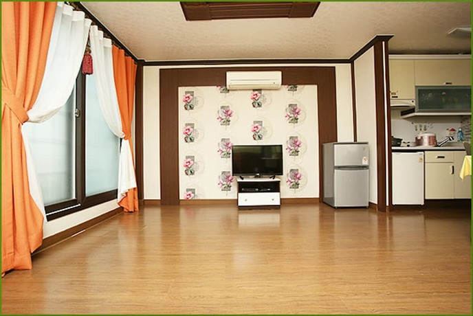 Imagen general del Pensión First, Taean. Foto 6