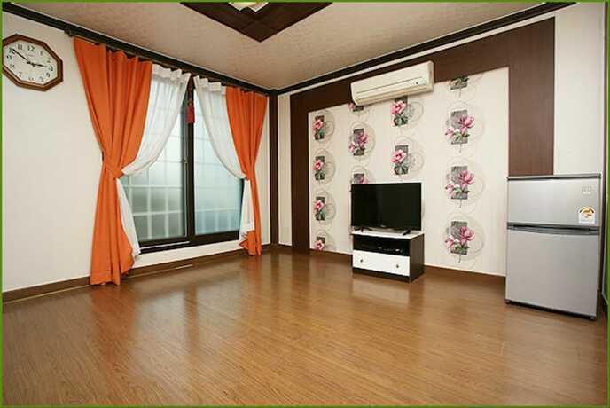 Imagen general del Pensión First, Taean. Foto 10