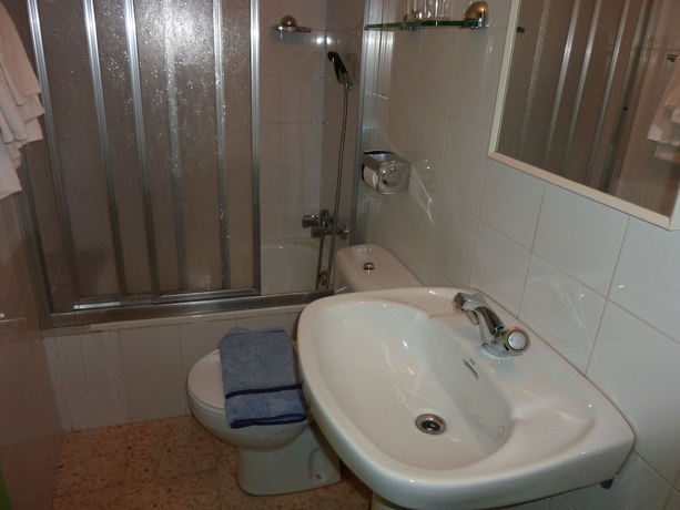 Imagen de la habitación del Pensión Fonda Vilalta. Foto 13