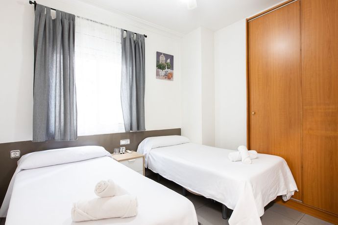 Imagen de la habitación del Pensión Galicia, Canovelles. Foto 15