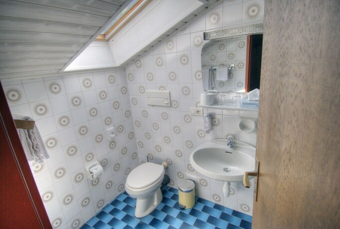 Imagen de la habitación del Pensión Gasthof L&ouml;wen, Merano. Foto 27