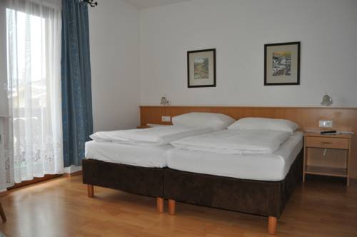 Imagen de la habitación del Pensión G&auml;stehaus Edelweiss, WEERBERG. Foto 3