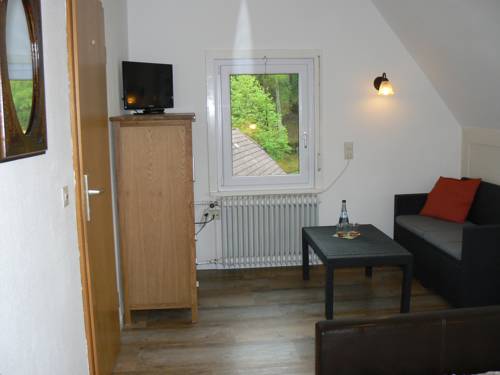 Imagen de la habitación del Pensión G&auml;stehaus Talblick Baiersbronn. Foto 8