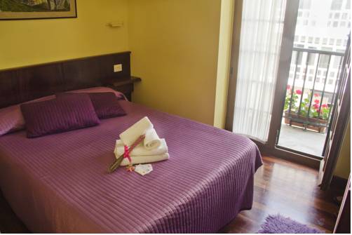 Imagen de la habitación del Pensión Getariano. Foto 14