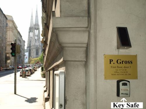Imagen de los interiores del Pensión Gross. Foto 6