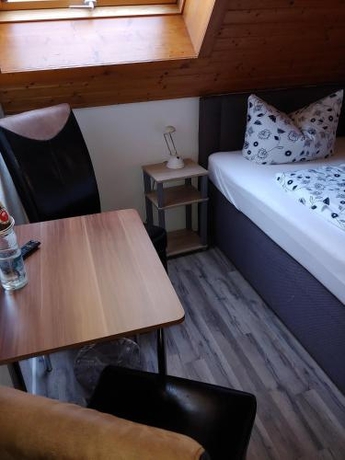 Imagen de la habitación del Pensión Gr&uuml;bel. Foto 9