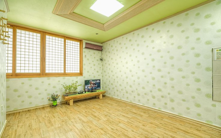 Imagen de la habitación del Pensión Hadong Hwagaesongi. Foto 11