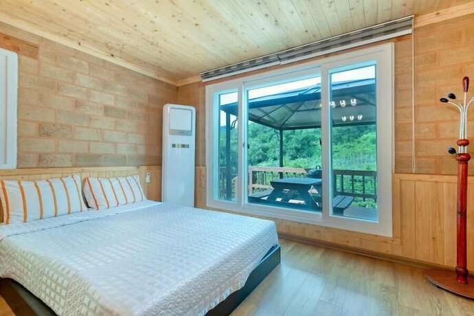 Imagen de la habitación del Pensión Hongcheon Stone Brown. Foto 5